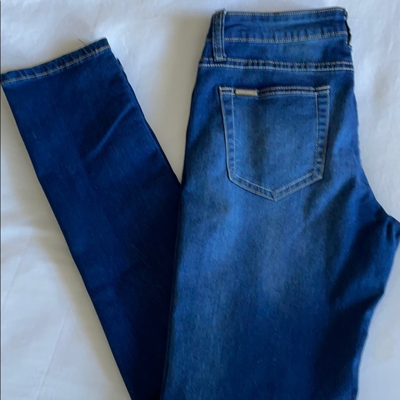 GoGo Jeans - Picture 3 of 9